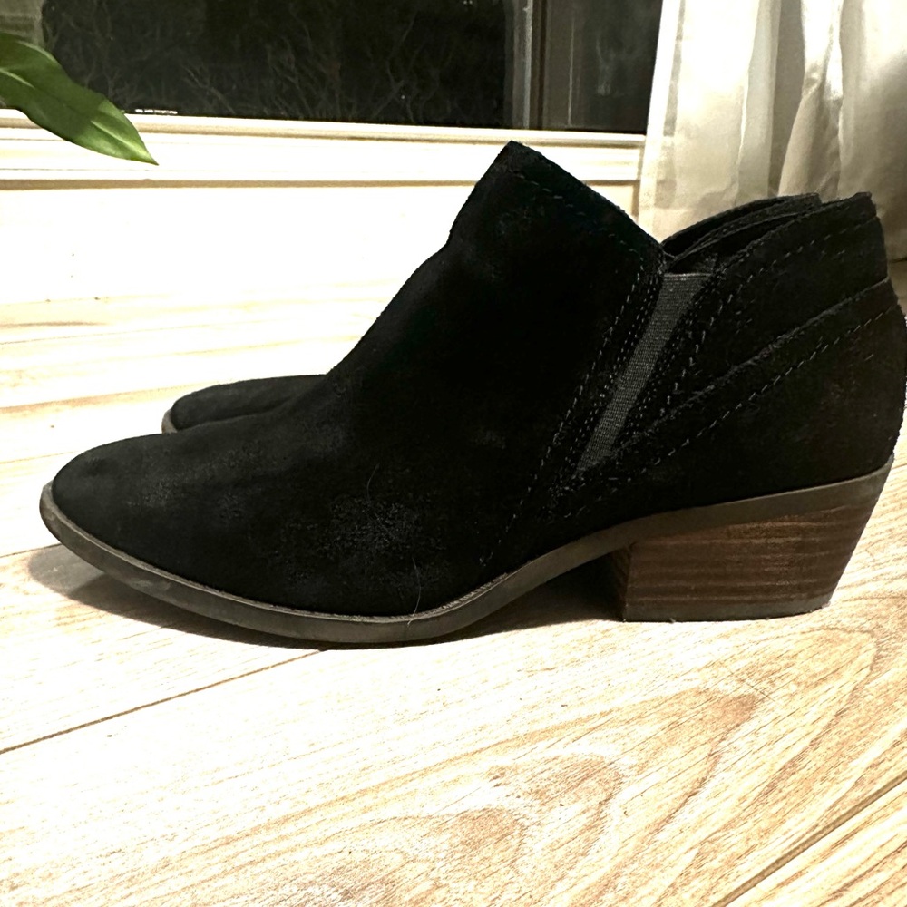 Side Zip Suede Boots 🍁
